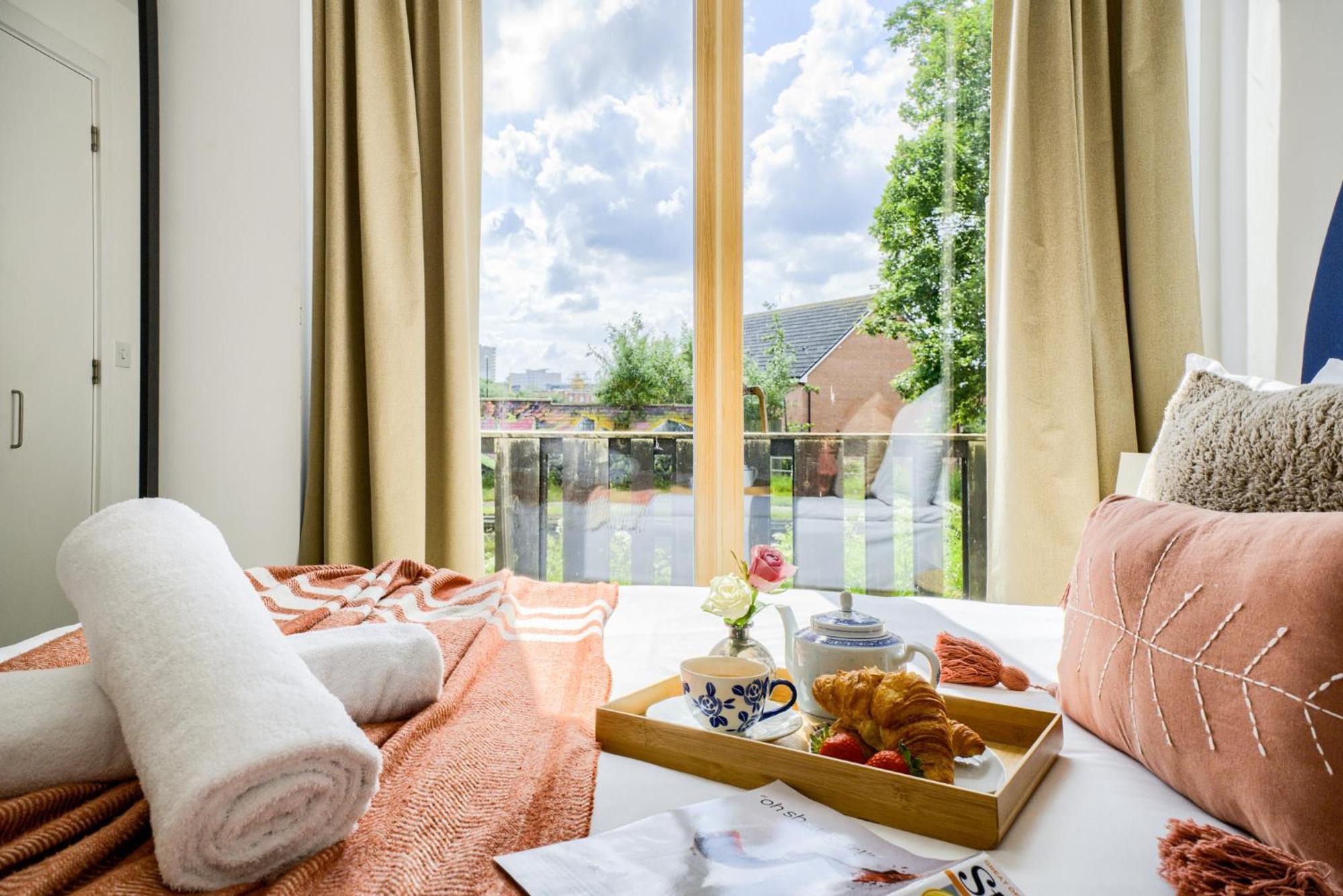 Coventry Large 4-Bed Townhouse By Empower Homes Eksteriør bilde