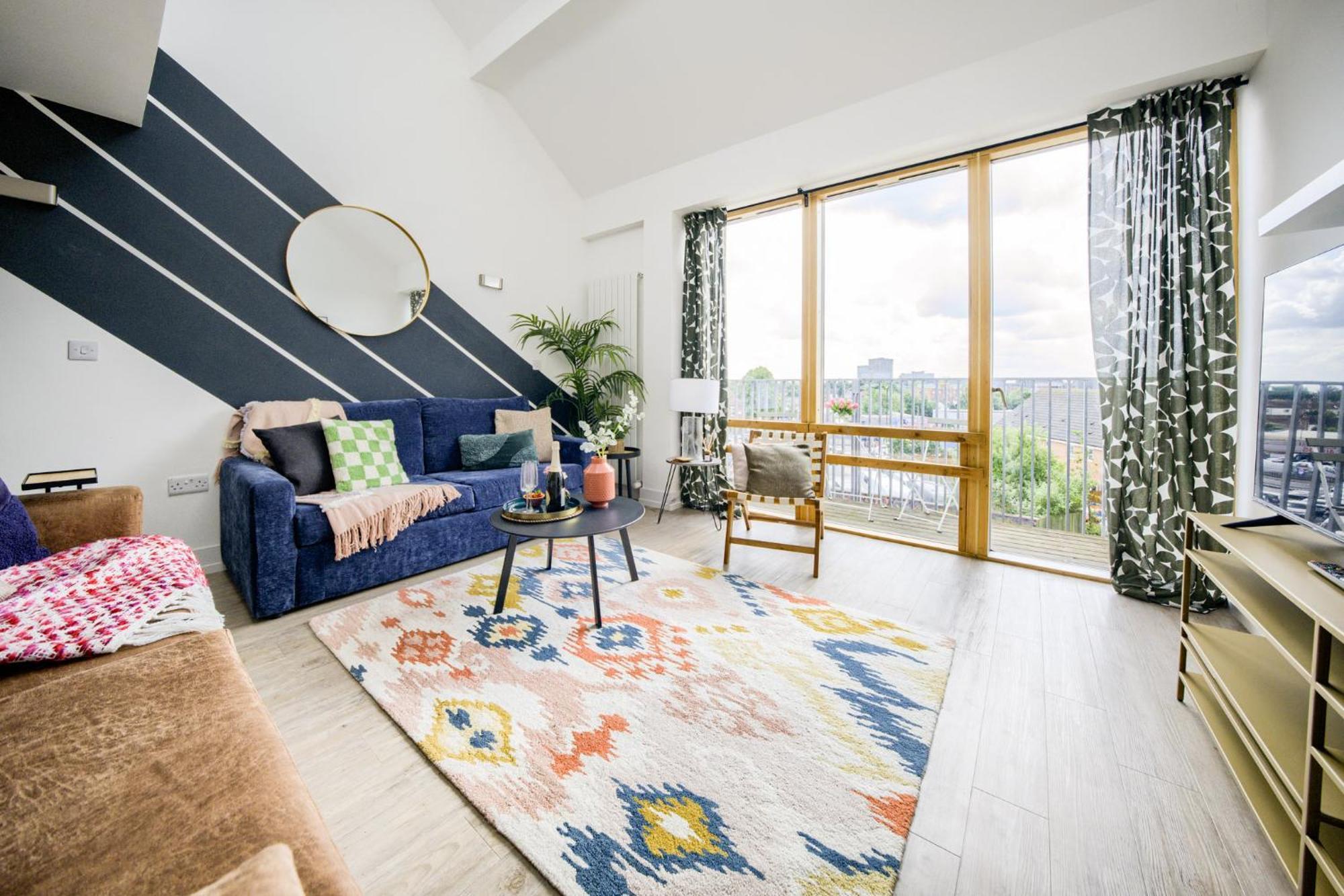 Coventry Large 4-Bed Townhouse By Empower Homes Eksteriør bilde