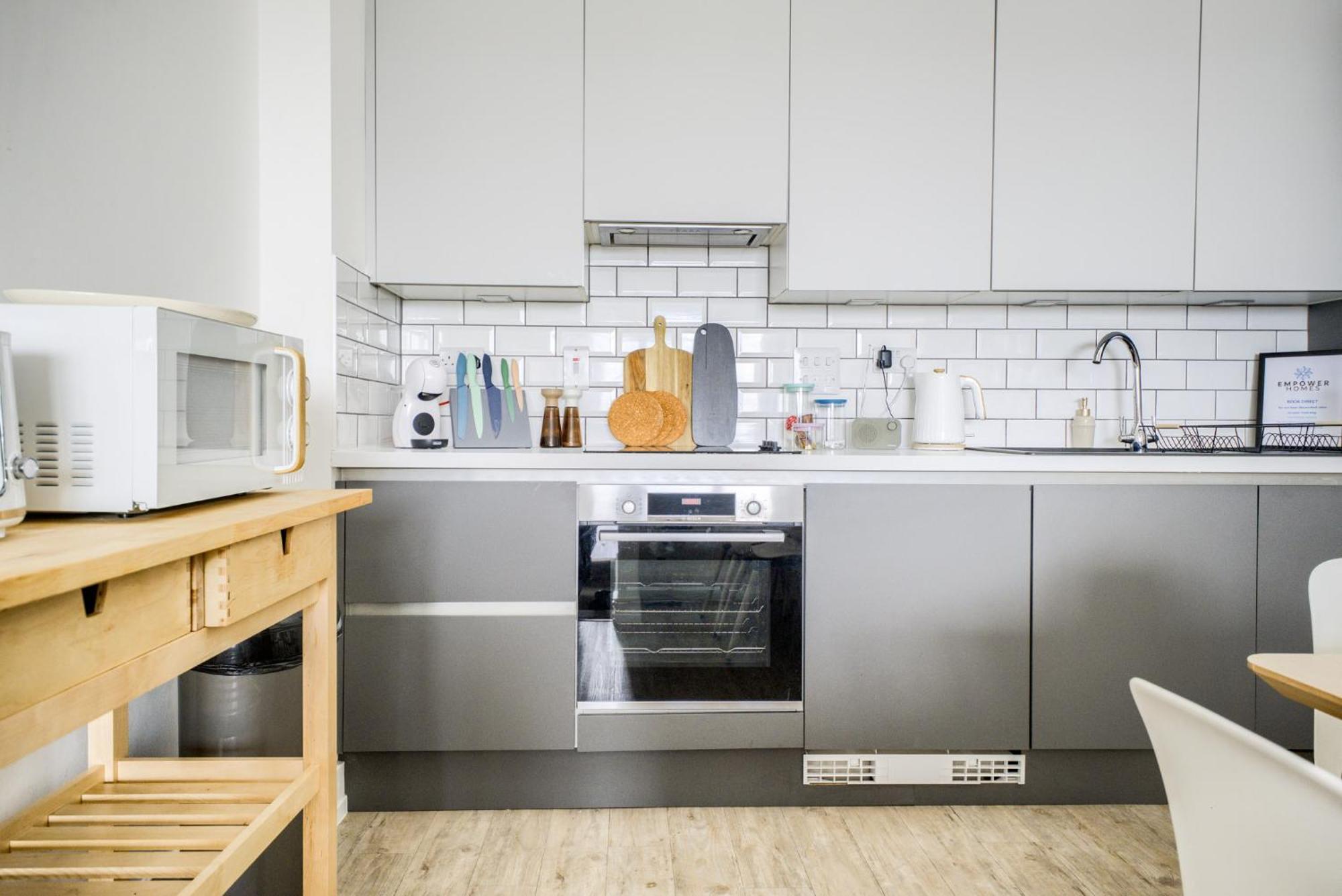 Coventry Large 4-Bed Townhouse By Empower Homes Eksteriør bilde