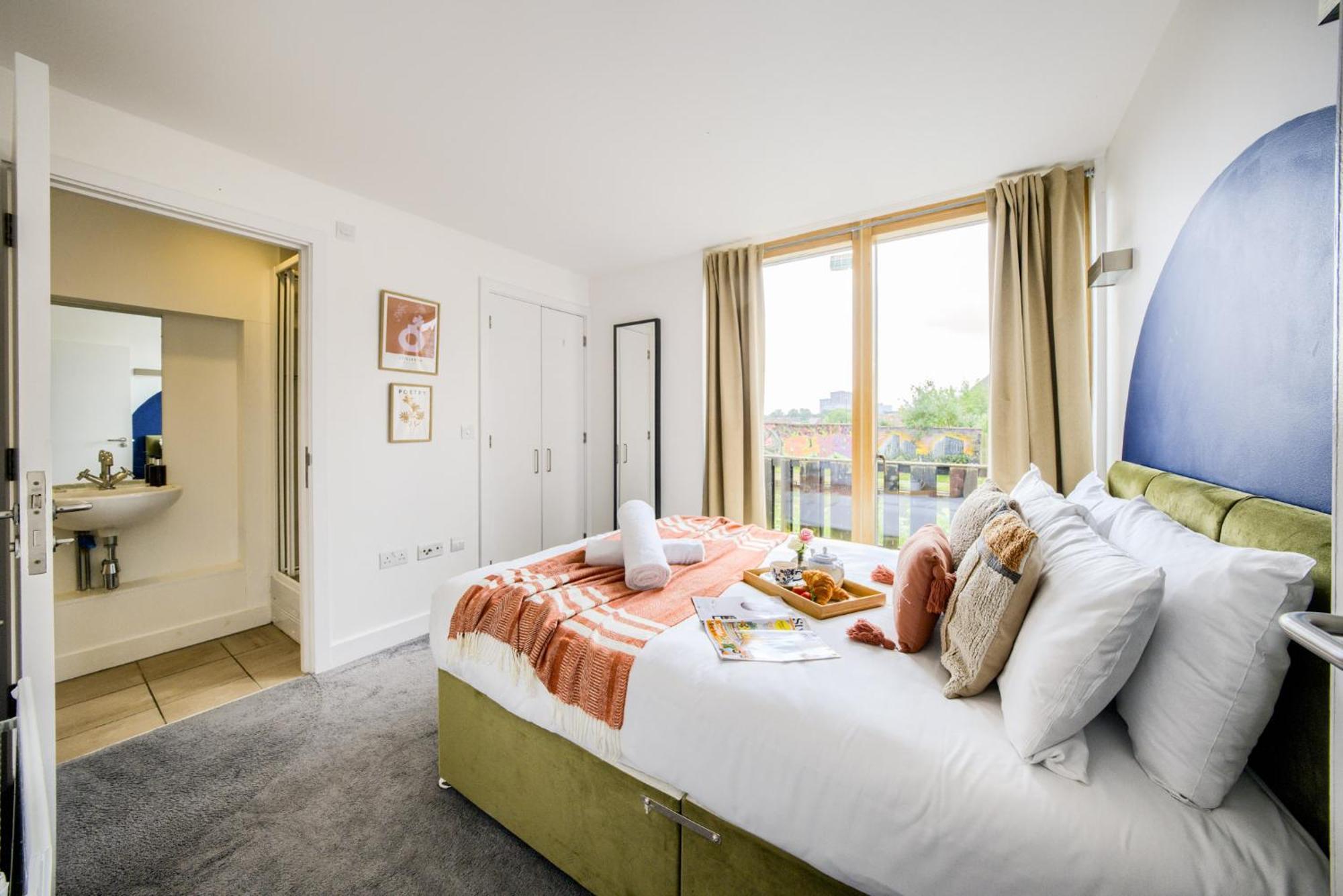 Coventry Large 4-Bed Townhouse By Empower Homes Eksteriør bilde