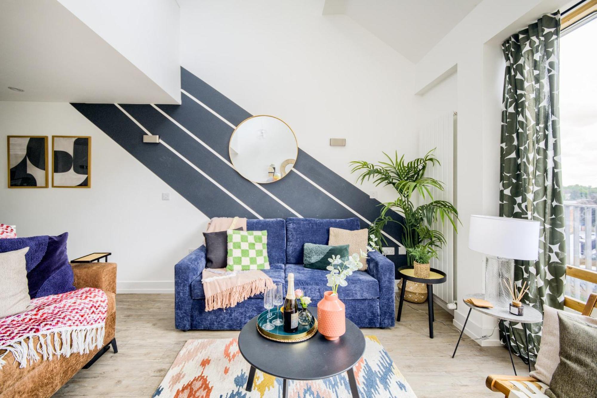 Coventry Large 4-Bed Townhouse By Empower Homes Eksteriør bilde